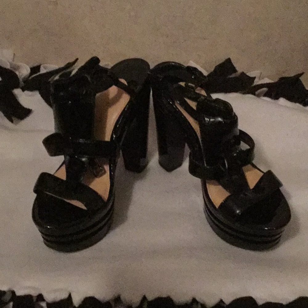Size 10 platform
